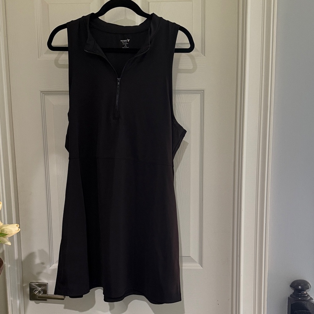 Women's Black Sleeveless Activewear Dress